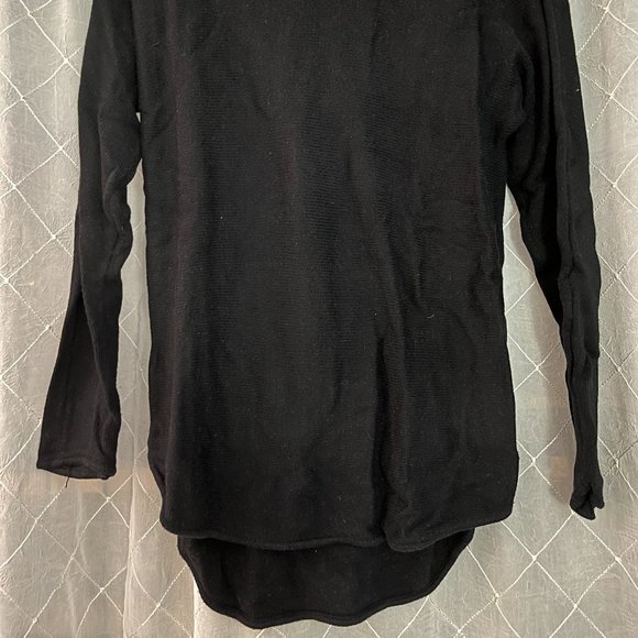 Black Michael Kors knit sweater size medium - Picture 2 of 5